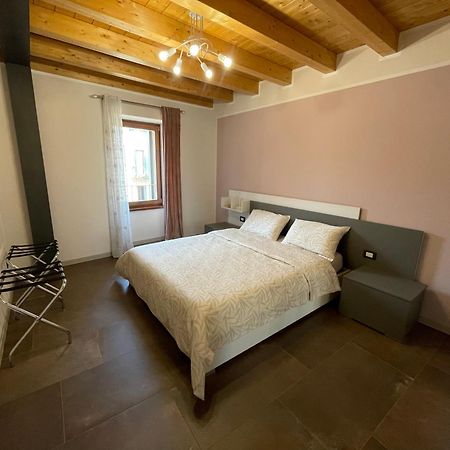 Dimora Rosso San Zeno - Wifi Veloce E Adatto Per Famiglie Verona Eksteriør bilde