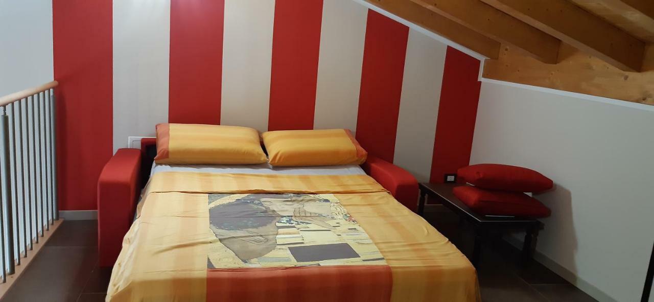 Dimora Rosso San Zeno - Wifi Veloce E Adatto Per Famiglie Verona Eksteriør bilde