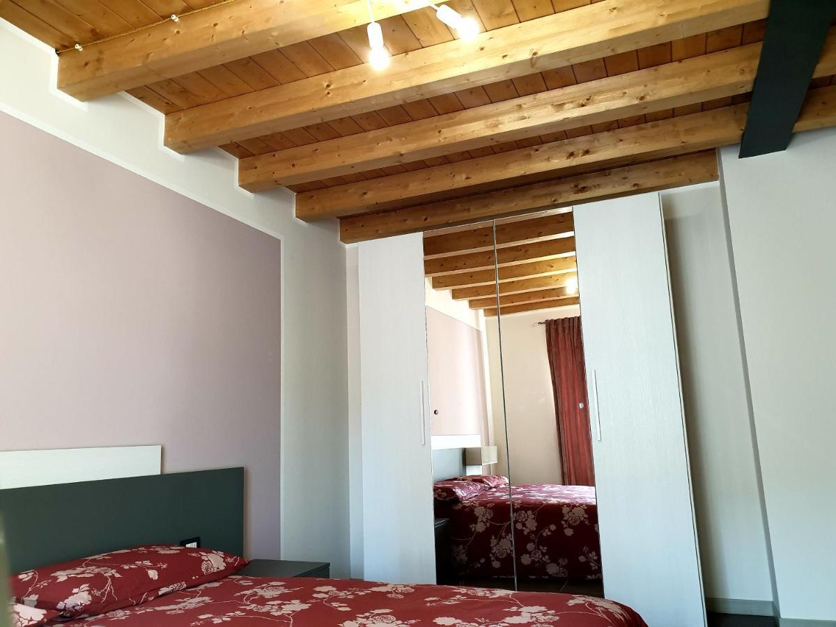 Dimora Rosso San Zeno - Wifi Veloce E Adatto Per Famiglie Verona Eksteriør bilde