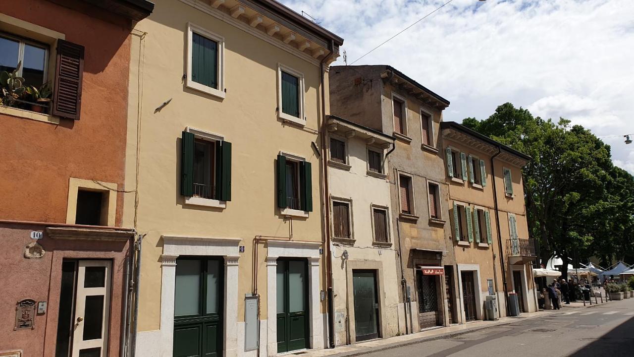 Dimora Rosso San Zeno - Wifi Veloce E Adatto Per Famiglie Verona Eksteriør bilde